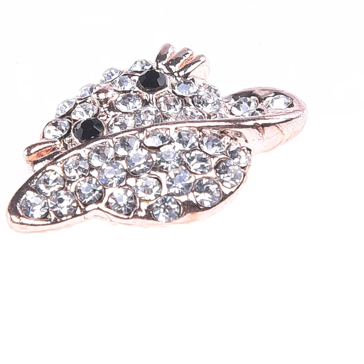 Korean crystal rhinestone Hello Kitty cat brooch for garment decoration