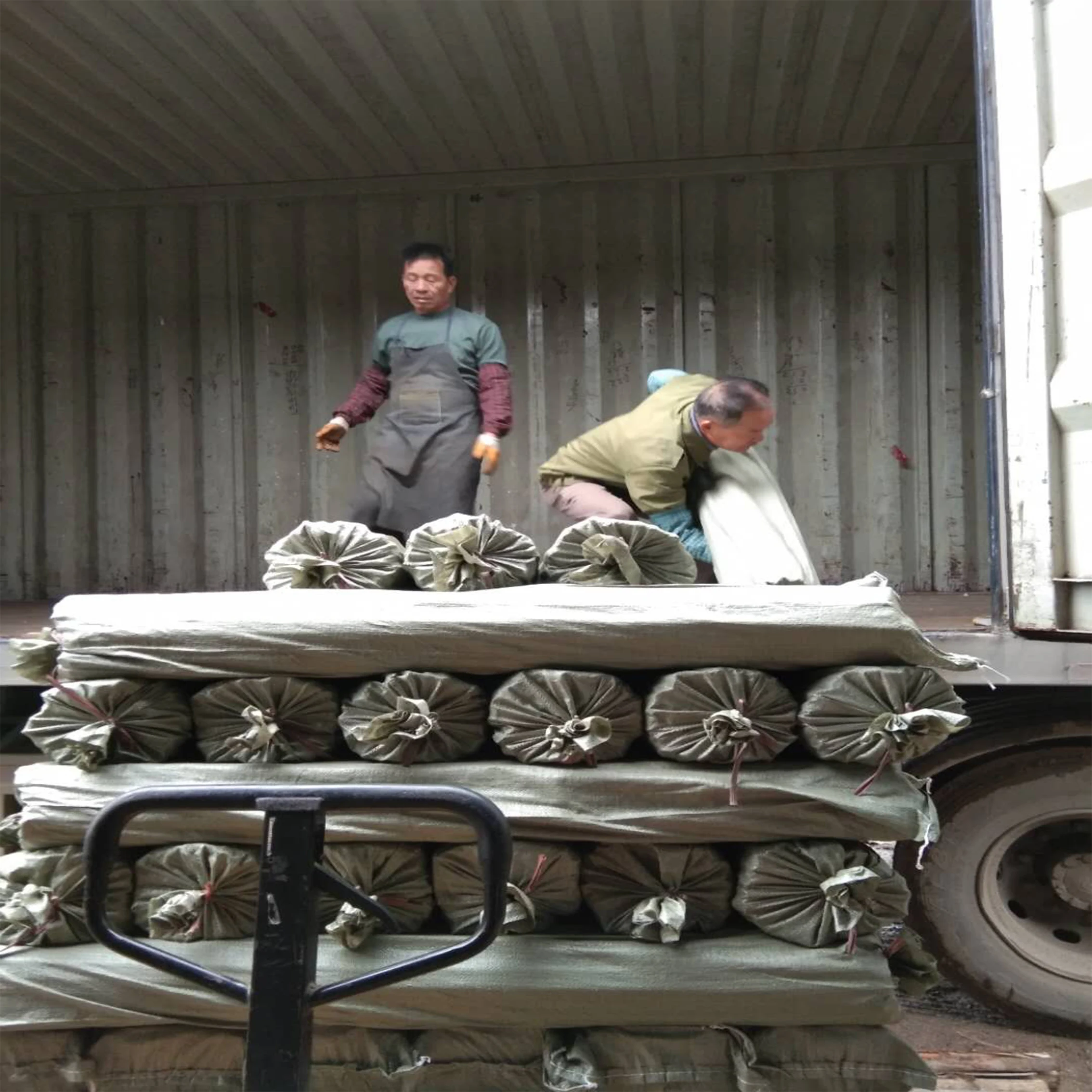 Supplier manufacture	garden tools china coconut broom sticks online sale with  pvc wooden handle