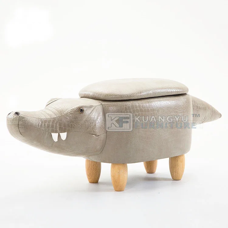 2019 Children furniture sets Pet Crocodile Animal Shape Child Chair Wooden Stools for Sale