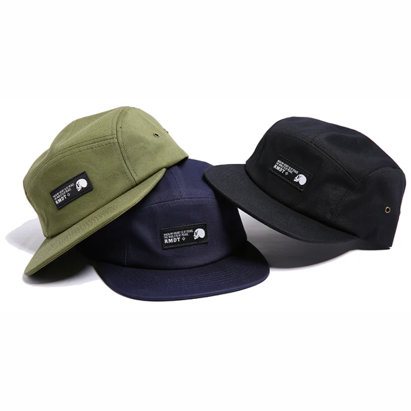 wholesale fashion flat brim hat 5 panel twill cap with leather strap