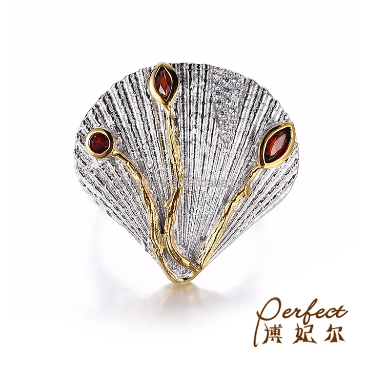 Shell Design Cute 925 Sterling Silver Jewelry Ring with Garnet Stone
