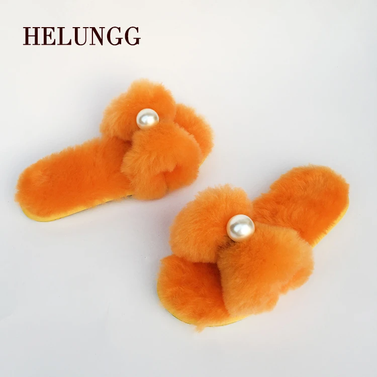 
2020 new arrival Model Winter warm Wool Home indoor Slippers with artificial pearl for women 