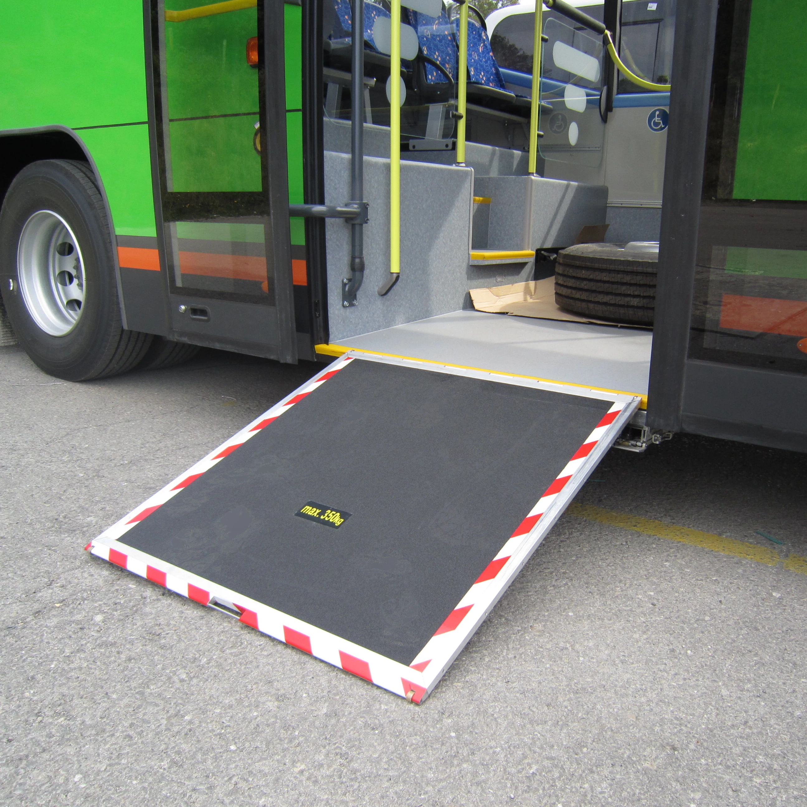 CE certified EWR-L bus wheelchair loading ramps with 350kg capacity