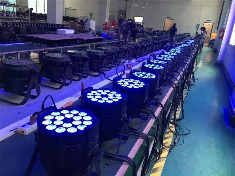 Stage light 18*18W RGBWAUV 6in1 Indoor Par Can LED par light