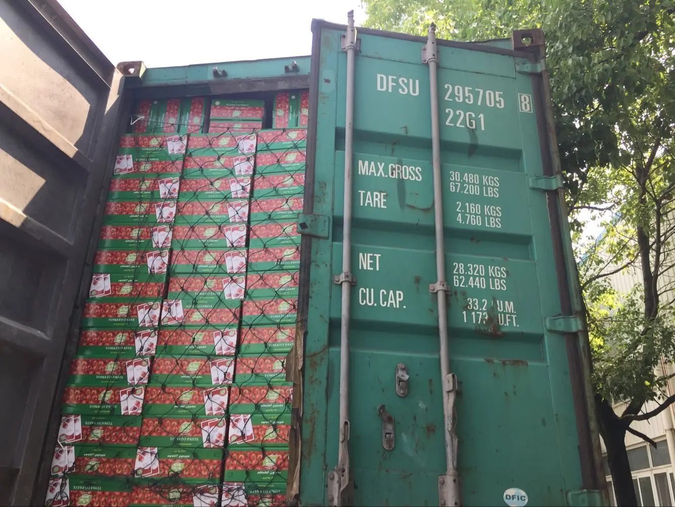 tin tomato paste brix28-30% for turkey from Xinjiang factory