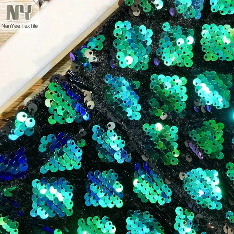 Текстиль Nanyee зеленый переливающийся бархатный топ с вышивкой и блестками