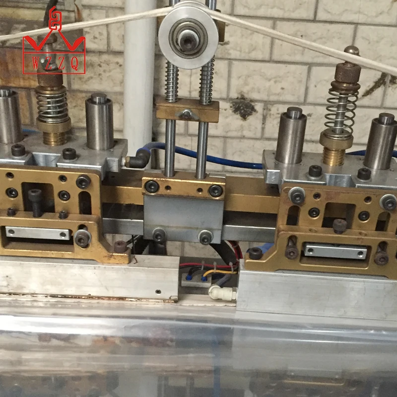 
High quality low cost zipper plastic bag making machine 