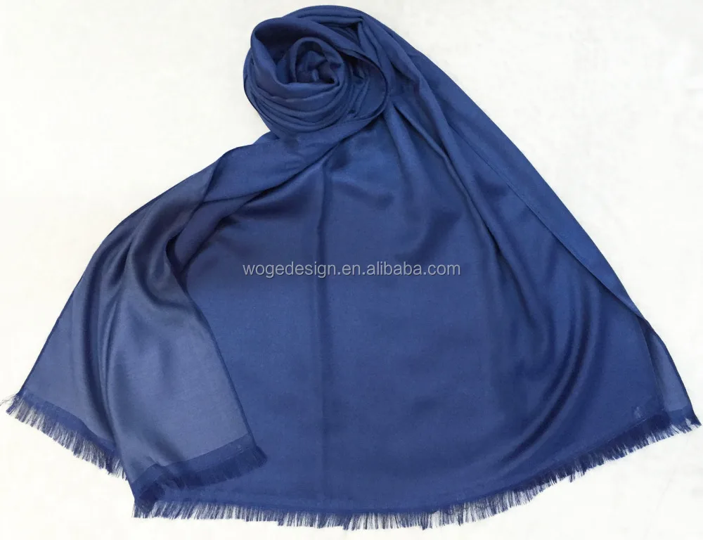 Fashion classic popular Dubai pattern silk feeling womens elegant viscose blend polyester cotton solid wrap plain hijab scarf