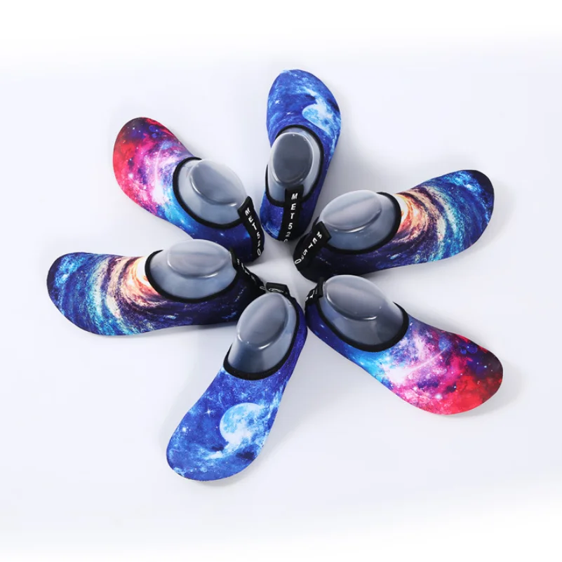 
Outdoor Water Shoes Beach Swimming Quick-Drying Skin Sock Printing Wading Shoes 1pair 