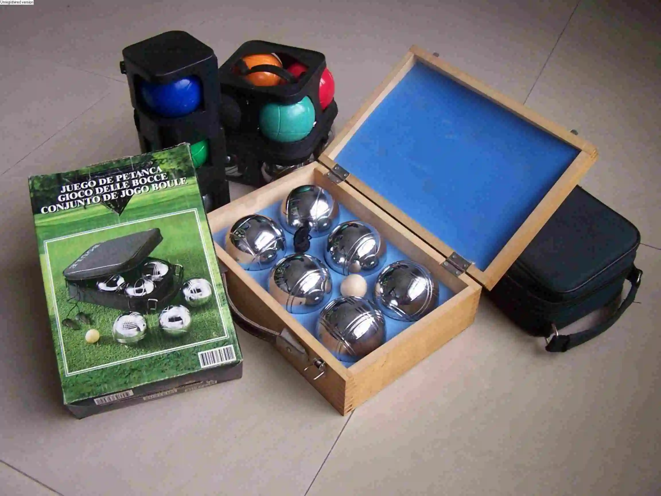 
Boules Set And Chinese Health Balls 