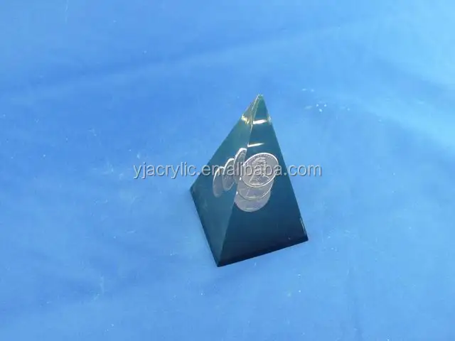 custom clear plastic acrylic pyramid with coin