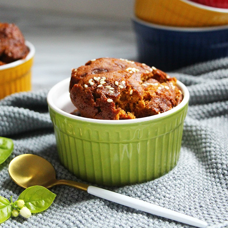 Bright color round small dessert  pudding bowl porcelain ramekin