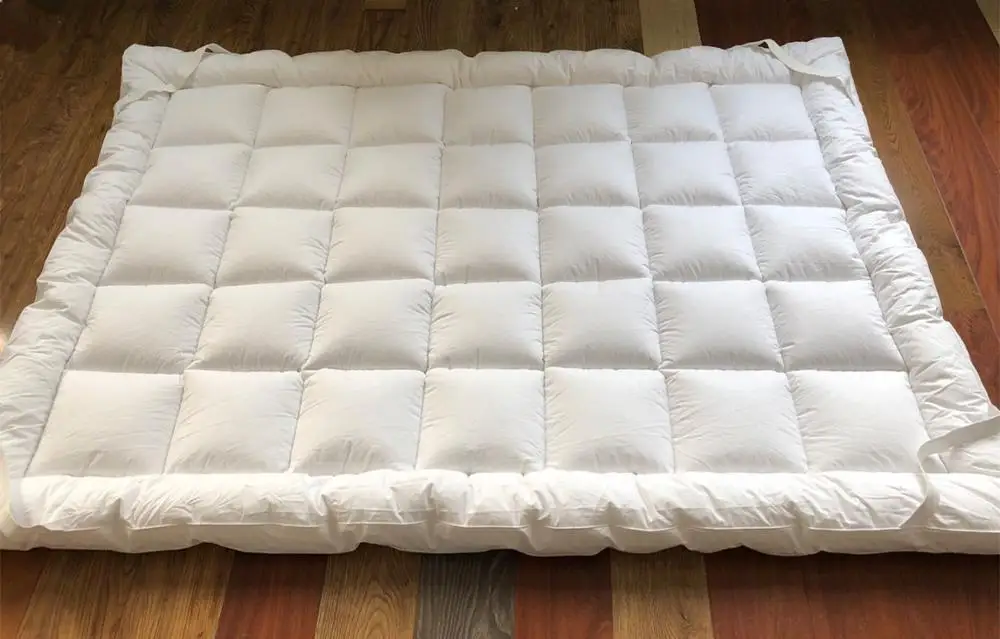 Luxury Hotel Waterproof Protector Mattress Pad Down Alternative Pillow Top