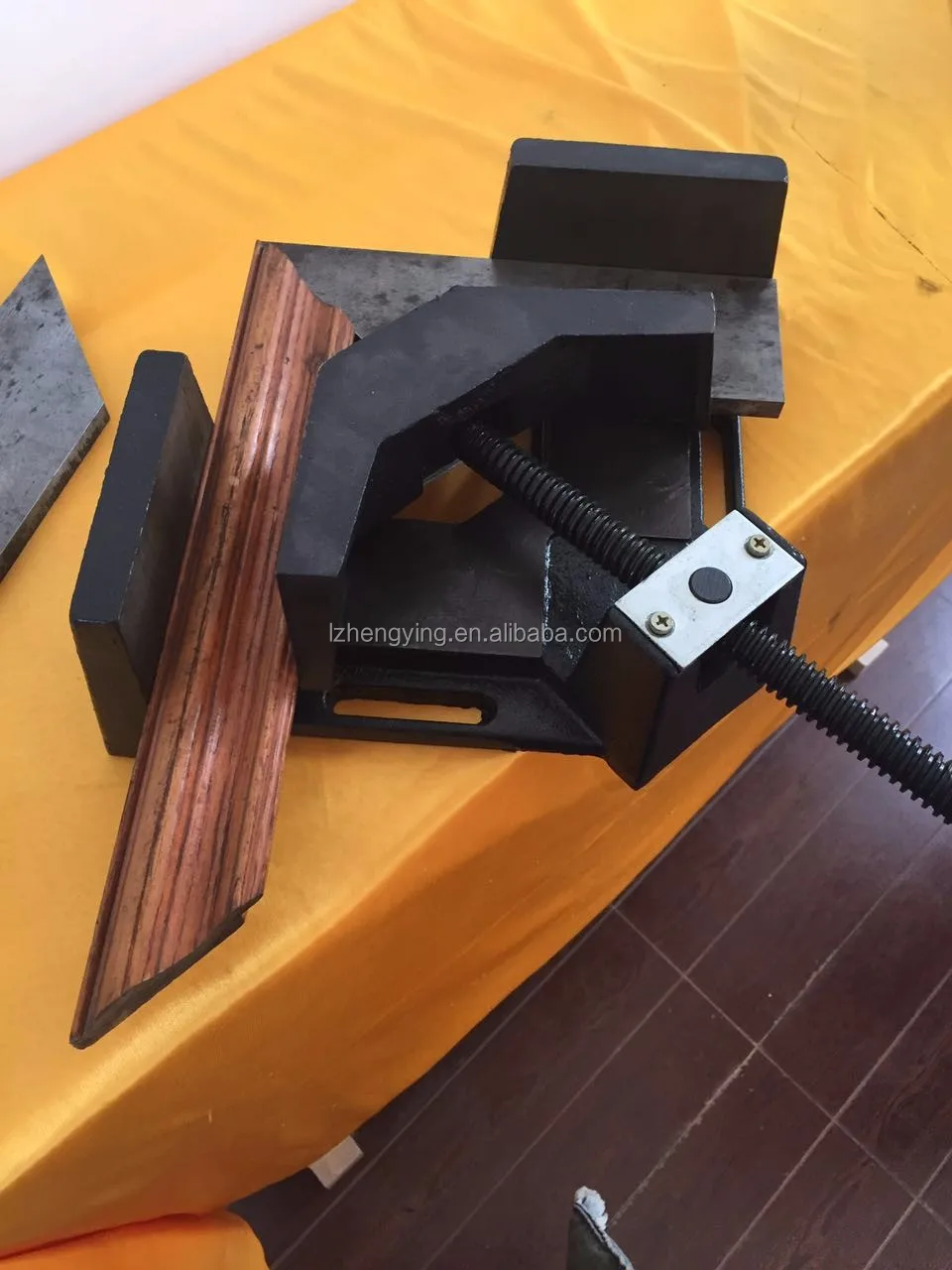 Clamps for woodworking, Right Angle Clamp, Wood Clamp