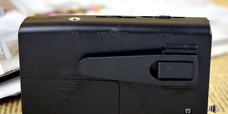 BC-R20 Music Streaming Universal Mini AM FM Portable Radio Set Built in Speaker