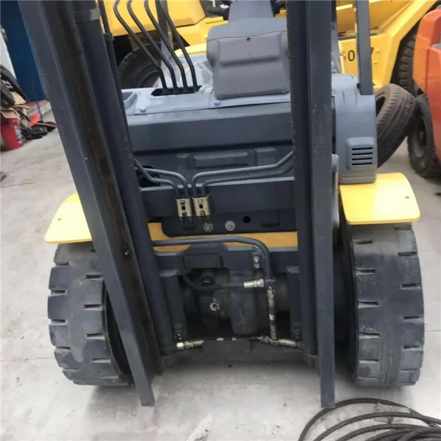 Used forklift  K-omatsu 3ton / fd30 with diesel engine, japan forklift with high quality for sale