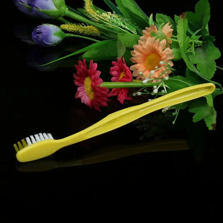 Wholesale cheap disposable toothbrush with toothpaste for  hotel