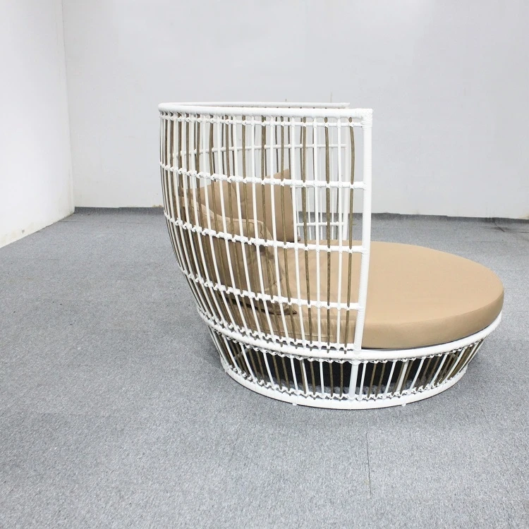 Outdoor patio luxury rattan high back big round sun bed