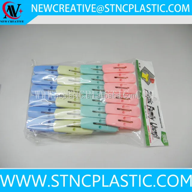 24 Pieces Muti-Purose Plastic Finger Clips Clothes Pins Hooks Clothes Rack Accessory