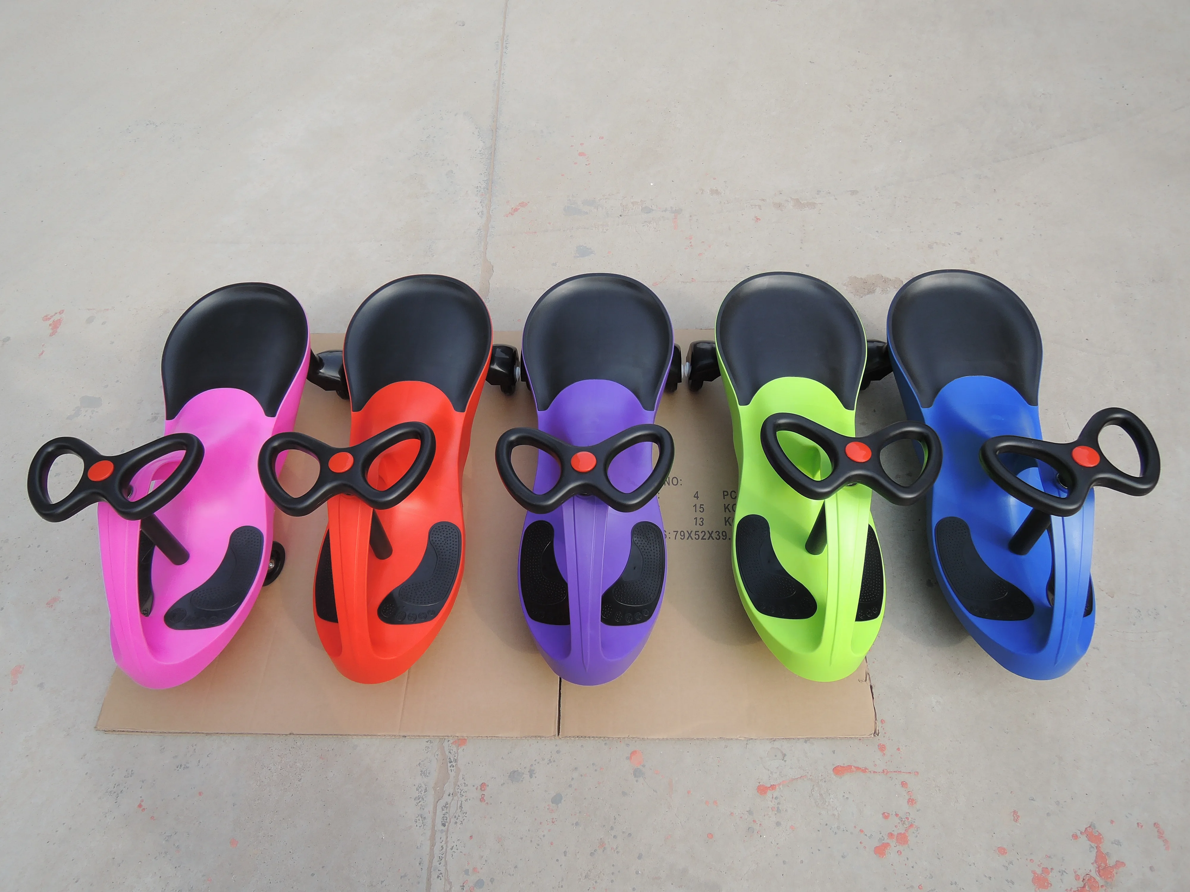 GOSOME manufactory customization Wholesale Ride on car children toy kids wiggle gyro twist car