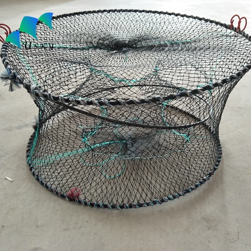 
Hand throwing umbrella cage long tail spring cage for crawfish 
