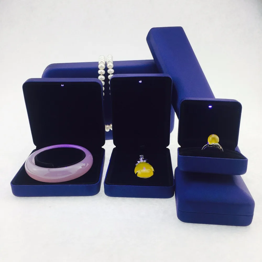 
navy blue luxury leather with LED lights jewelry gift classic pu box manufactucer custom design pendant unique design jewellery 