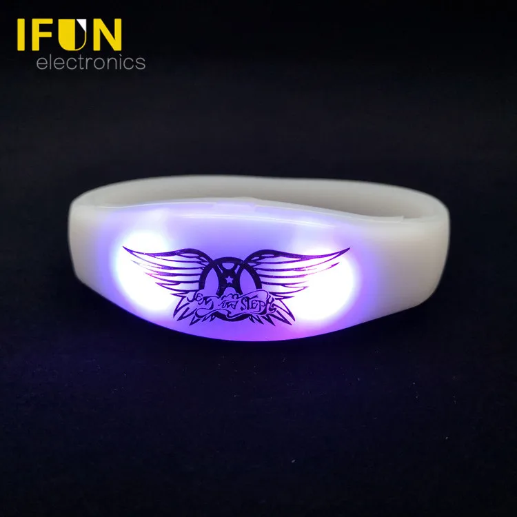 Music festivals Full RGB Colors DMX controllable LED bracelets For Birthday Decoration Party Supplies