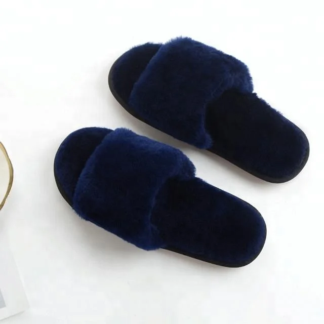 China Supplier Custom Hotel Slipper on Alibaba