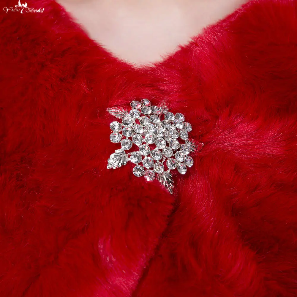 
TA081 Red Faux Fur Bridal Wraps with Rhinestone Brooch And Capes Wholesale Bolero 