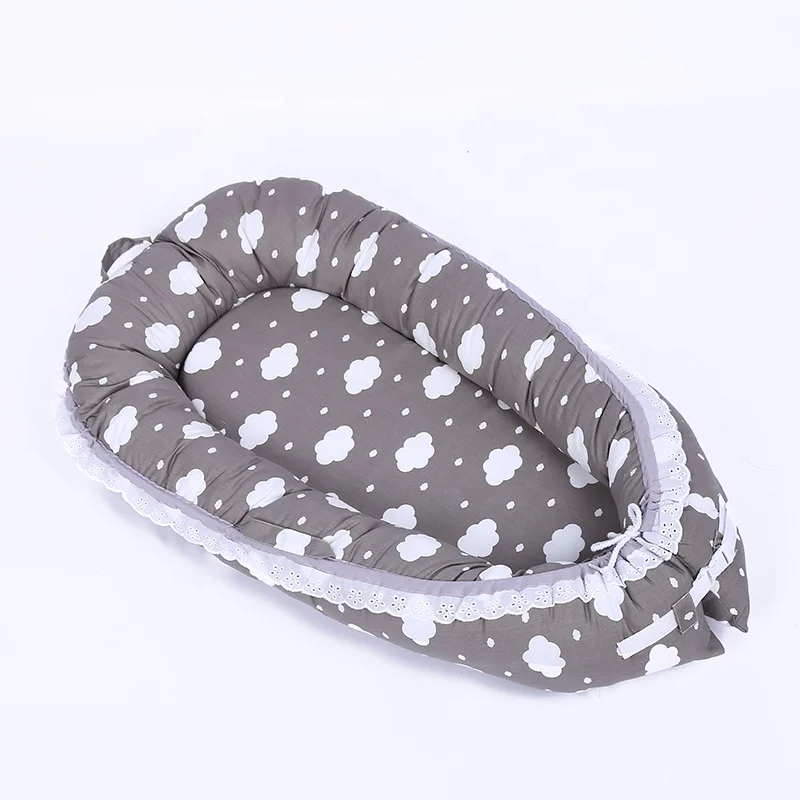 Детское спальное гнездо с кружевной 100%