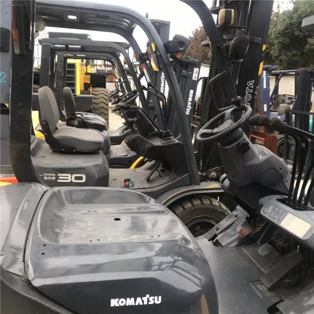 Used forklift  K-omatsu 3ton / fd30 with diesel engine, japan forklift with high quality for sale