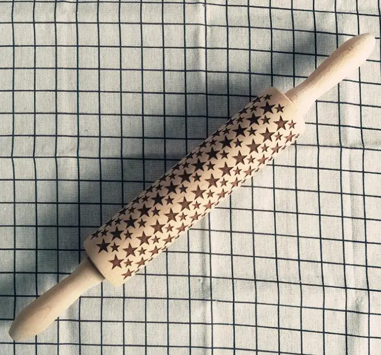  Скалка из Букового дерева с гравировкой и текстурой в виде звезды