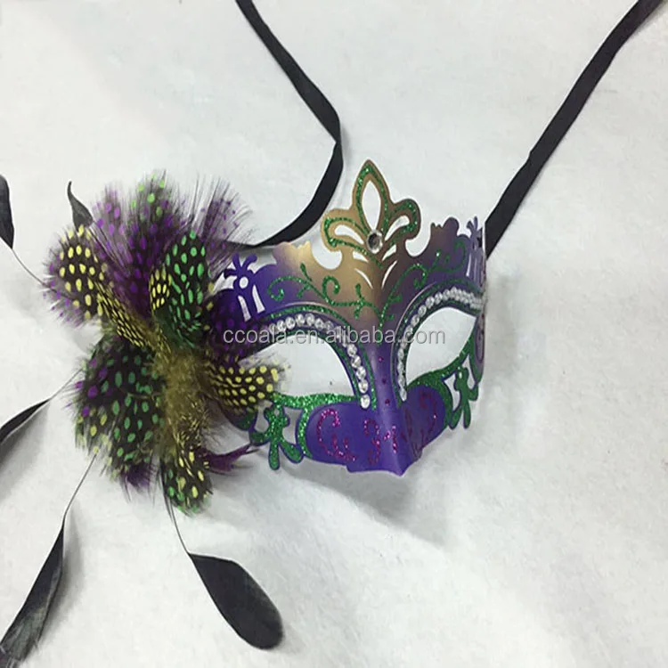 Plastic Mardi Gras Mask With Dot Feather On Side