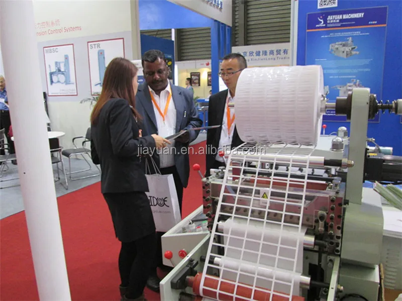 2016 Has Video Iml Sticker Label Die Cut Flat Bed Machine with Punching,hot-stamping,laminating