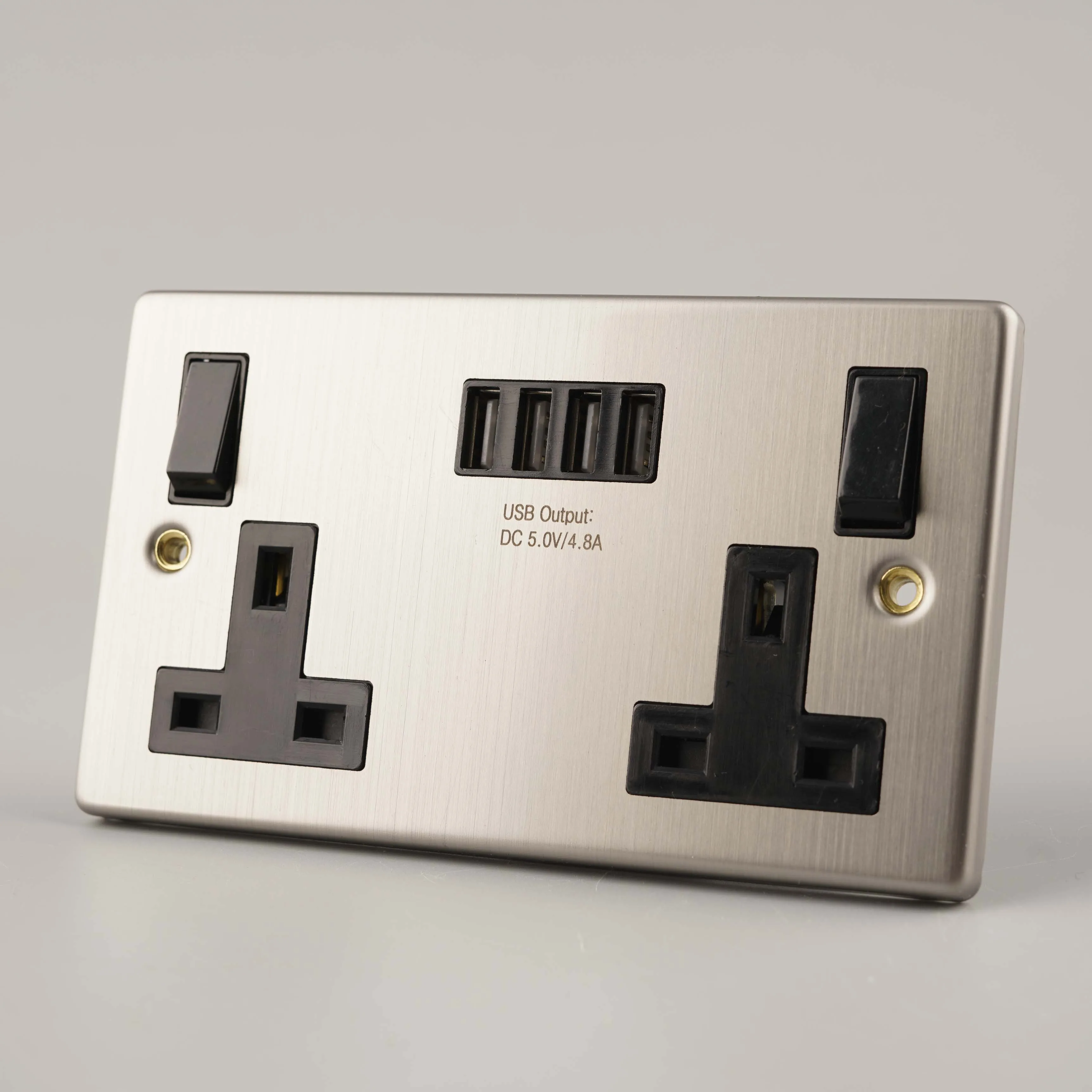 WK Double Gang UK Type Switches Socket with 4 USB Smart Charge