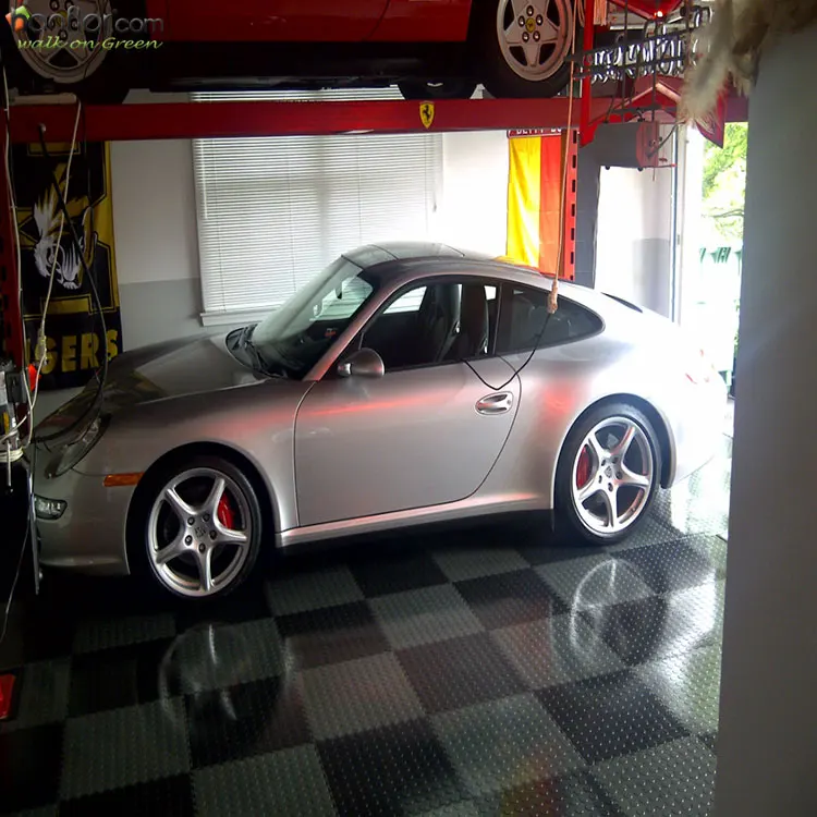 
Anti slip durable interlocking Vinyl garage flooring 