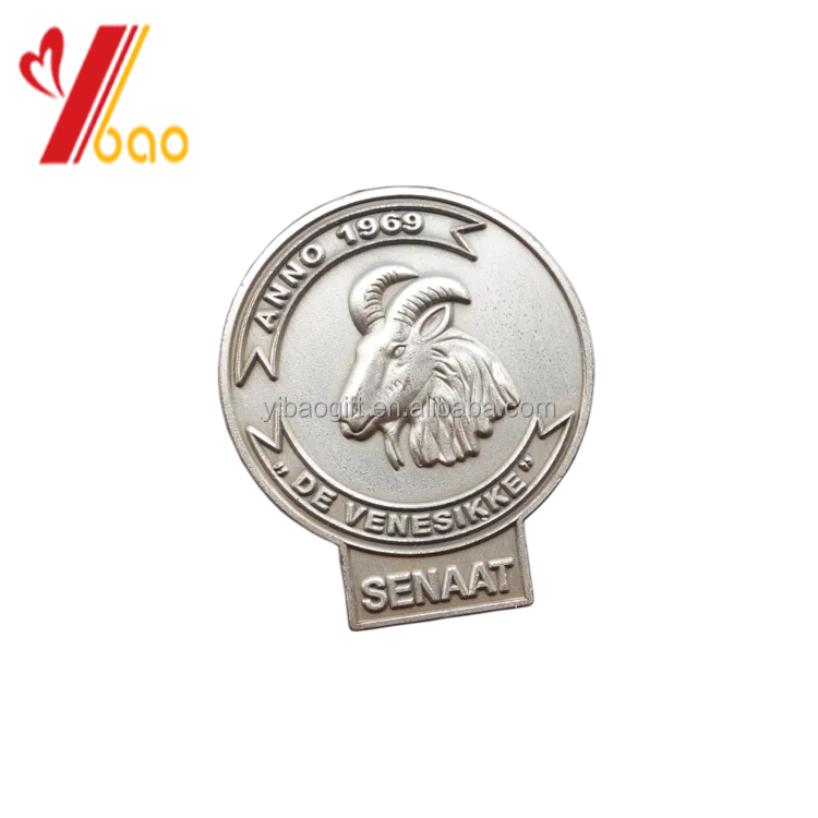 Brooch Pin Feature Badge Lapel Pins and Gold Plated 2D 3D Small Quantity for Sports Club Casting Type Antique Silver Custom