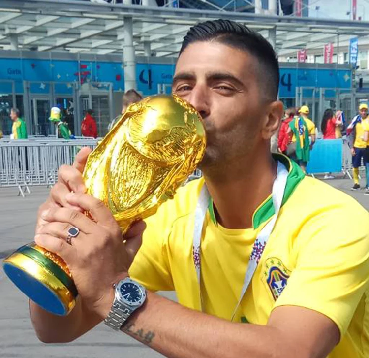 LINGTIAN Craft Custom Resin Fantasy Soccer /Football Trophy