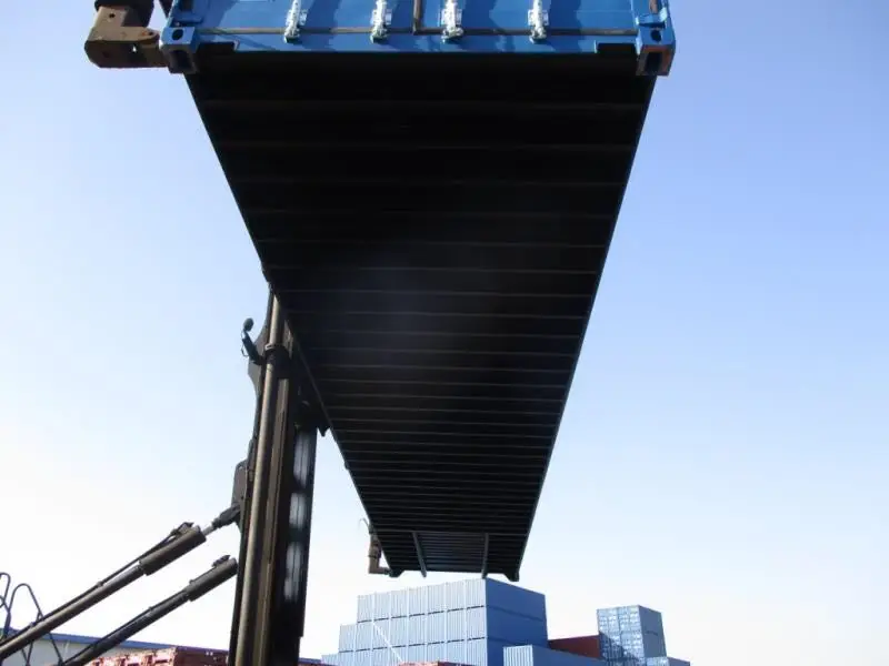 40 feet brand new ISO standard dry container, new container