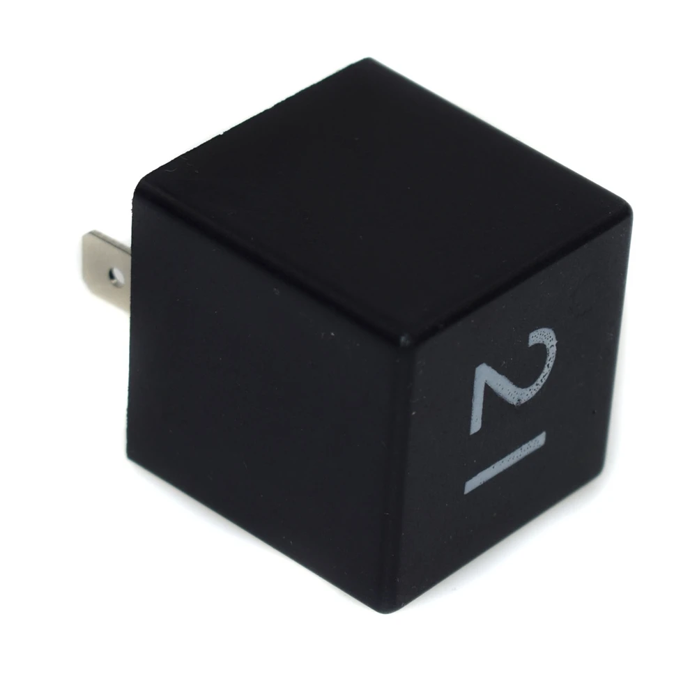 Turn Signal Flasher Light Relay For VW Porsche Audi 111953227D,61311366727