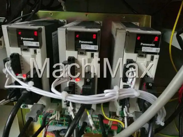 Mirror Surface D430 Sparking Erosion Wire Cut Die Sinking Machine For Good Roughness Accuracy EDM Machine