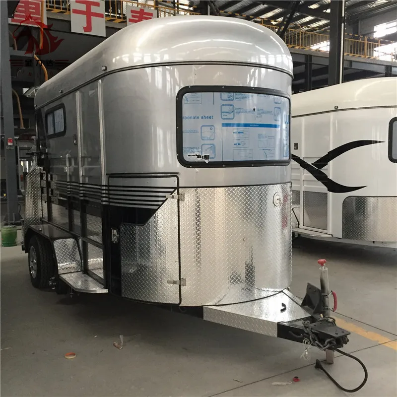 
2HSL-D chinese imported 2 horse trailer 