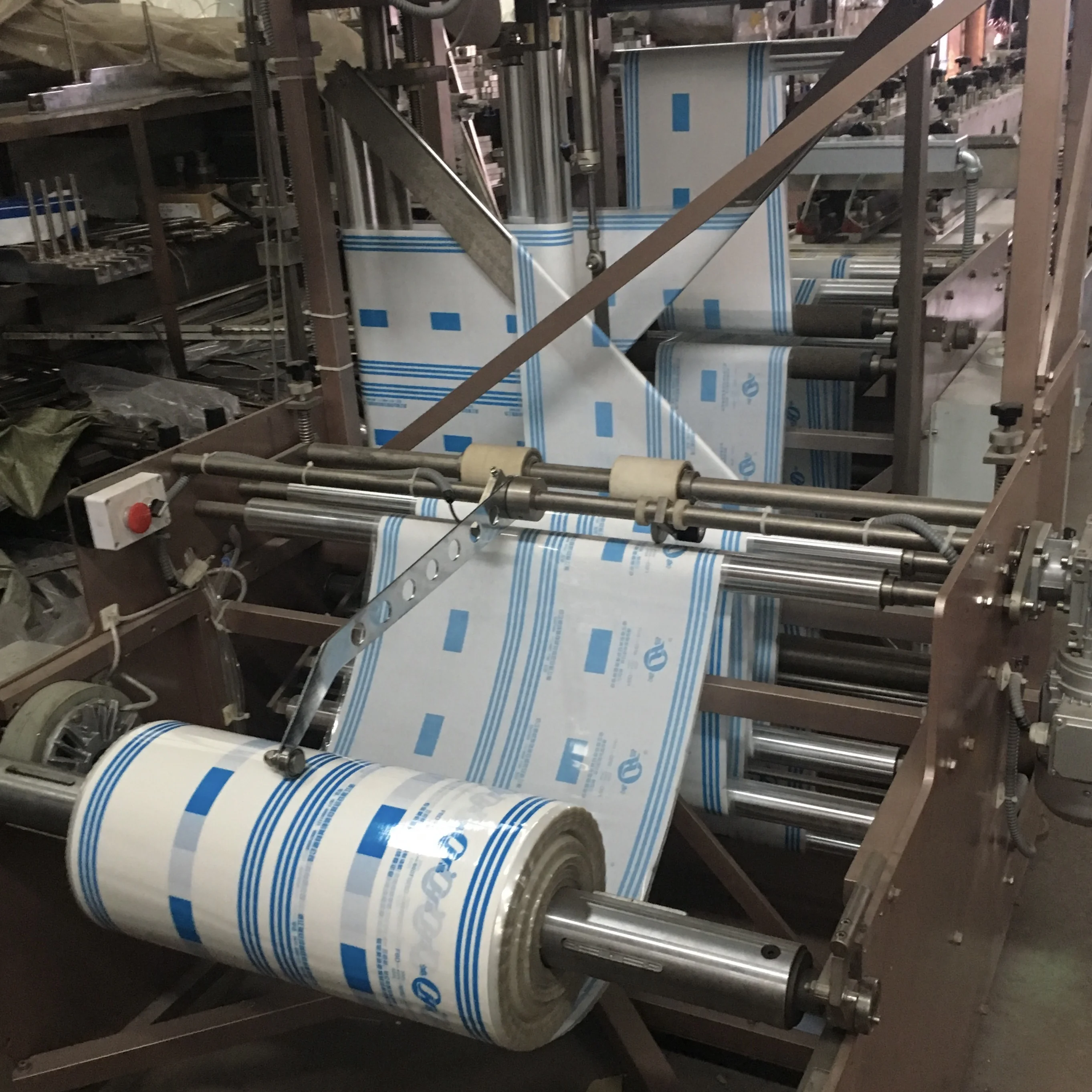 Hot Sale FBD-T  Four Side Middle Seal Stand-Up Plastic Pouch bag making machine For Food Package