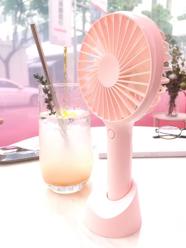 New design innovative mini usb rechargeable standing fan support logo