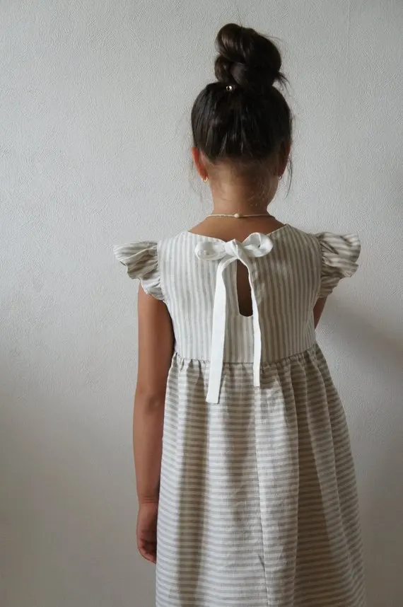 
Girl Summer Flutter Sleeve Dress Linen Tunic Dress White Grey Striped Baby Girls Party Wear Ruffle Princess Dress 