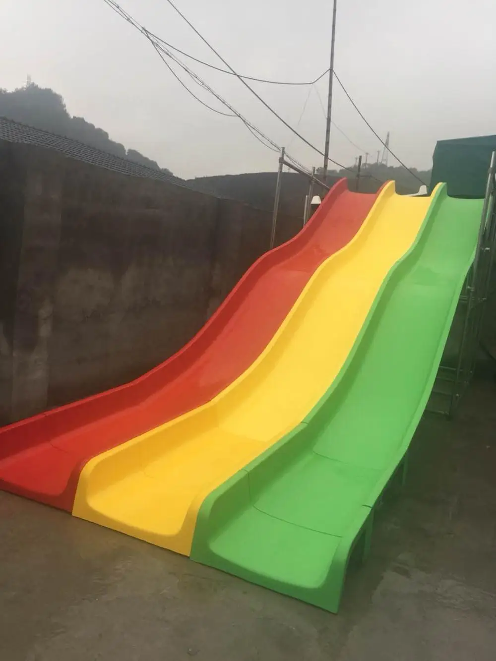 2018 Hot sale tube slide amusement water park equipment fiberglass slide
