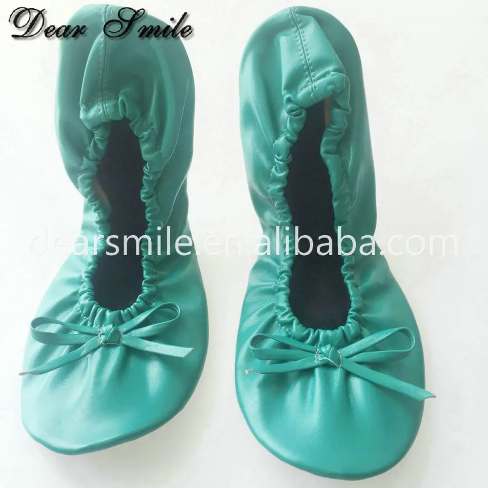 Wholesale cheap foldable flats ladies soft rollable ballet nice driving shoes in big pouch