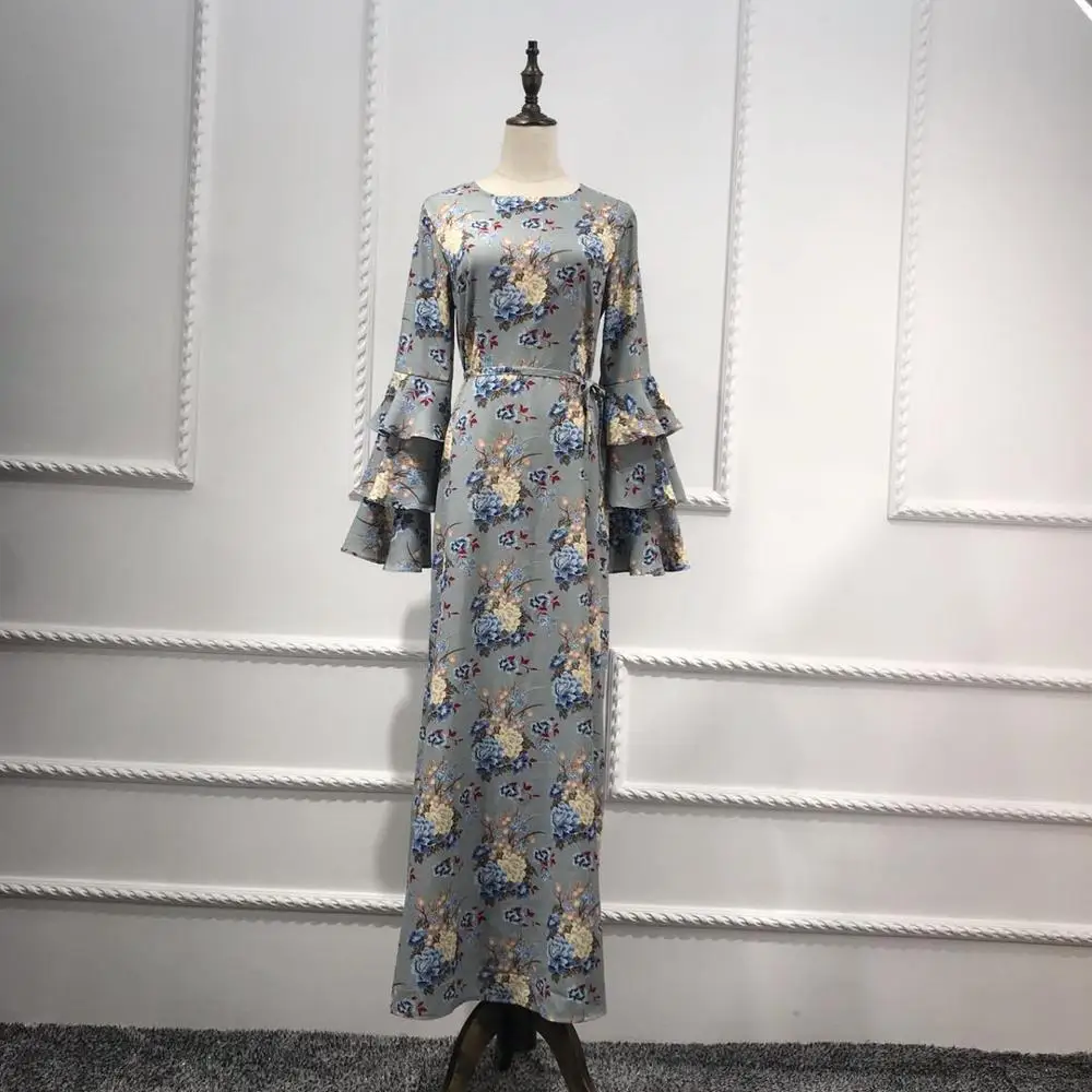 
In Stock Printing Muslim Dresses Long Sleeves with Pagoda Sleeve 