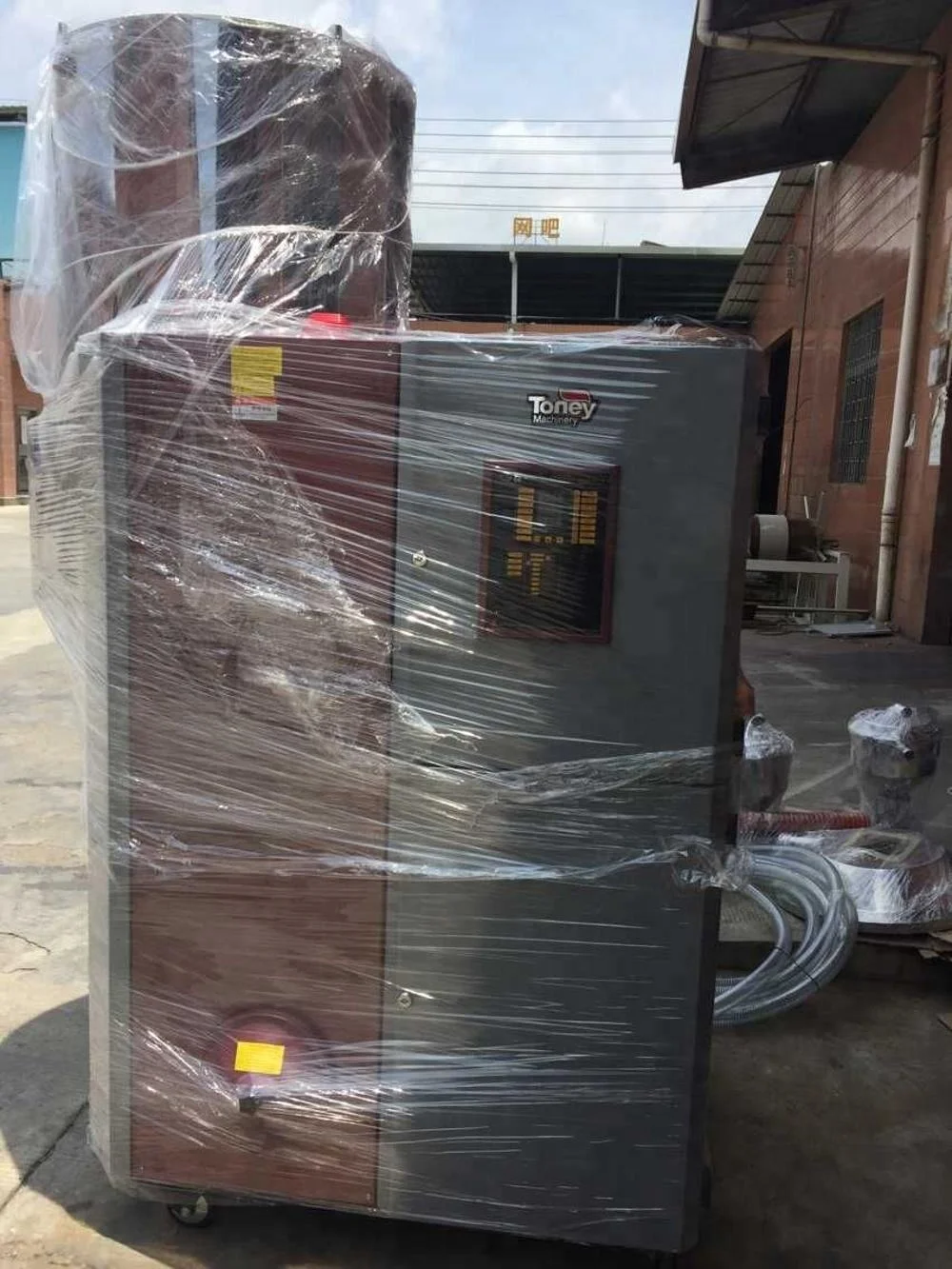 
Plastic dehumidifier dryer loader 