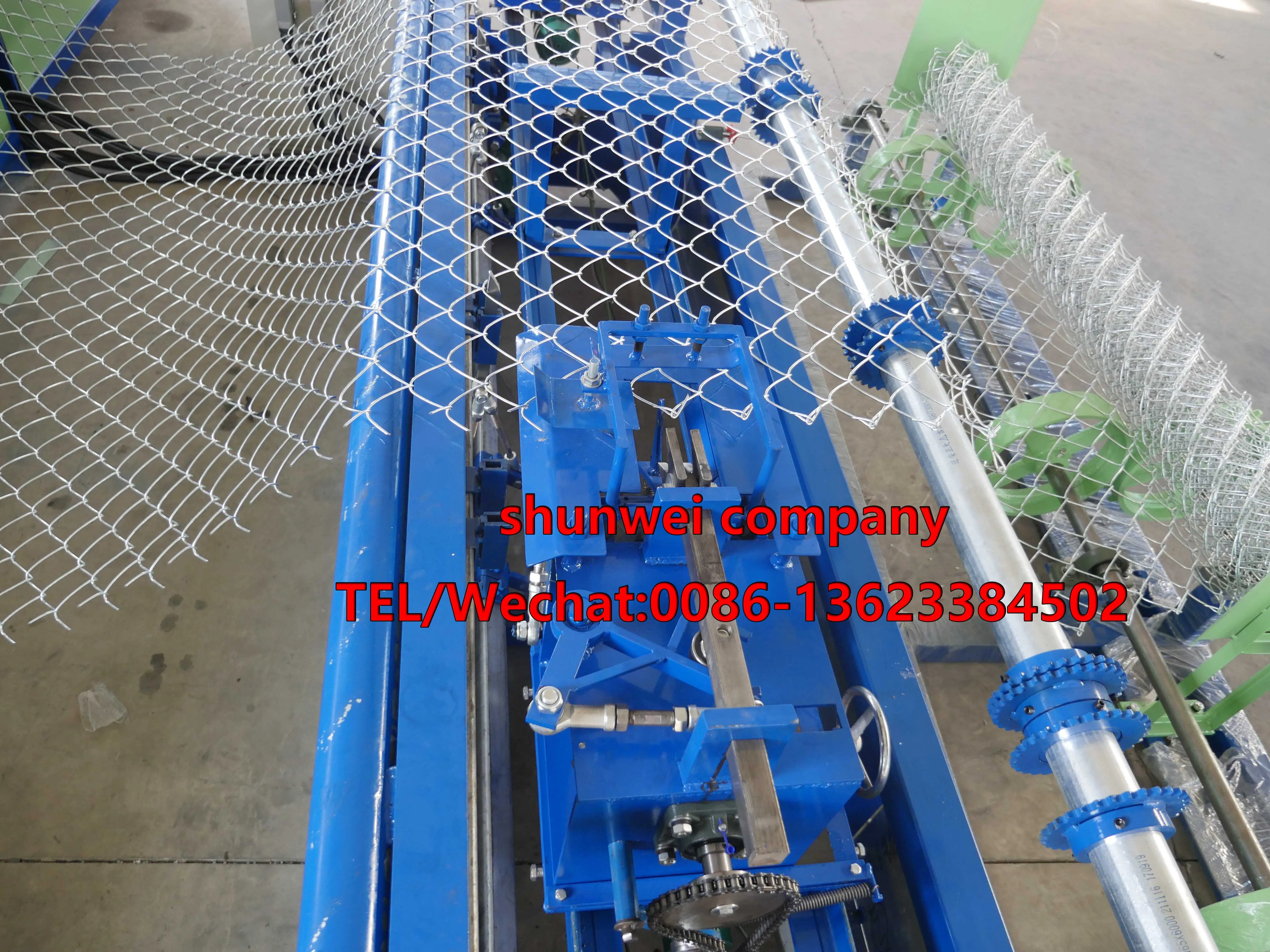 
hot sale chain link fence machine China 